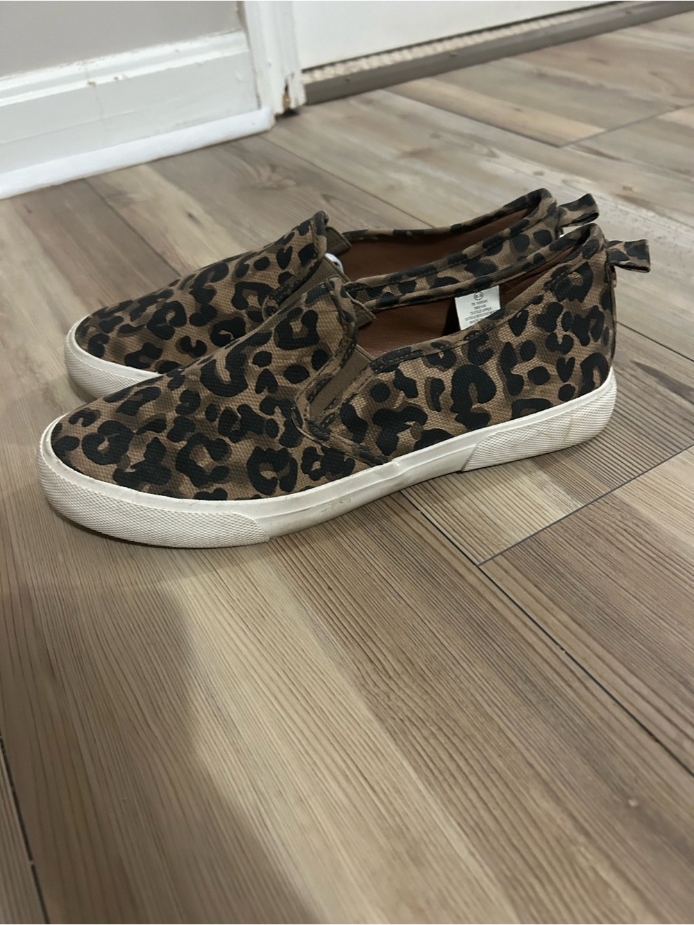 Leopard Print Slip-On Sneakers - Brown & Black
